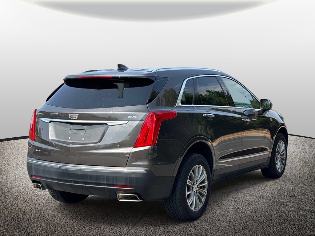 Used 2019 Cadillac XT5 Luxury AWD/4WD image 2