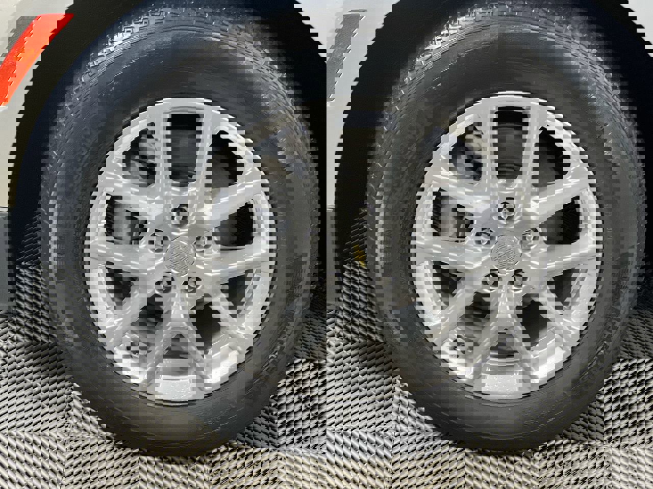 Used 2022 Chevrolet Equinox LT image 11