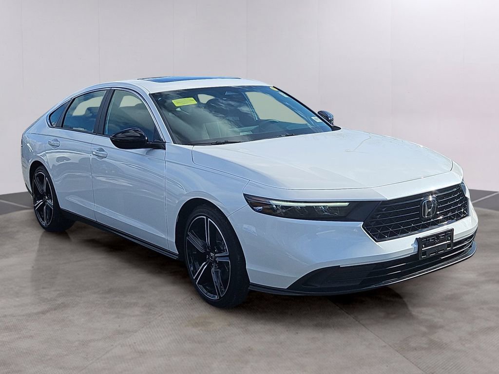 Certified 2025 Honda Accord Sport image 3