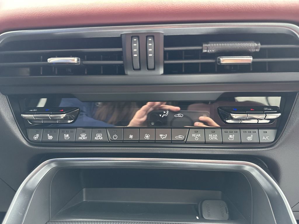 Used 2025 MAZDA CX-70 Plug-In Hybrid w/ Premium Plus image 19