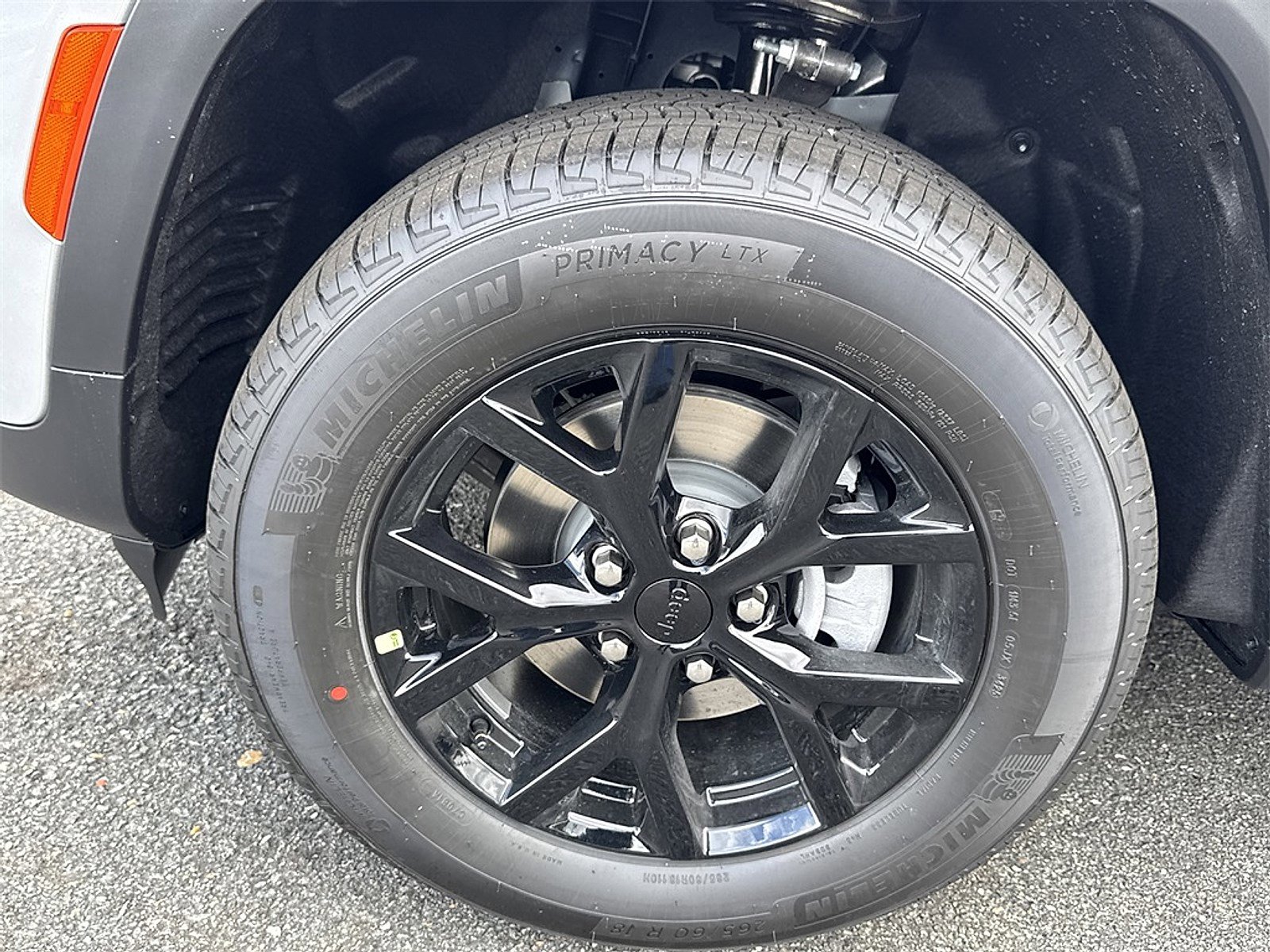 New 2025 Jeep Grand Cherokee Altitude AWD/4WD image 12