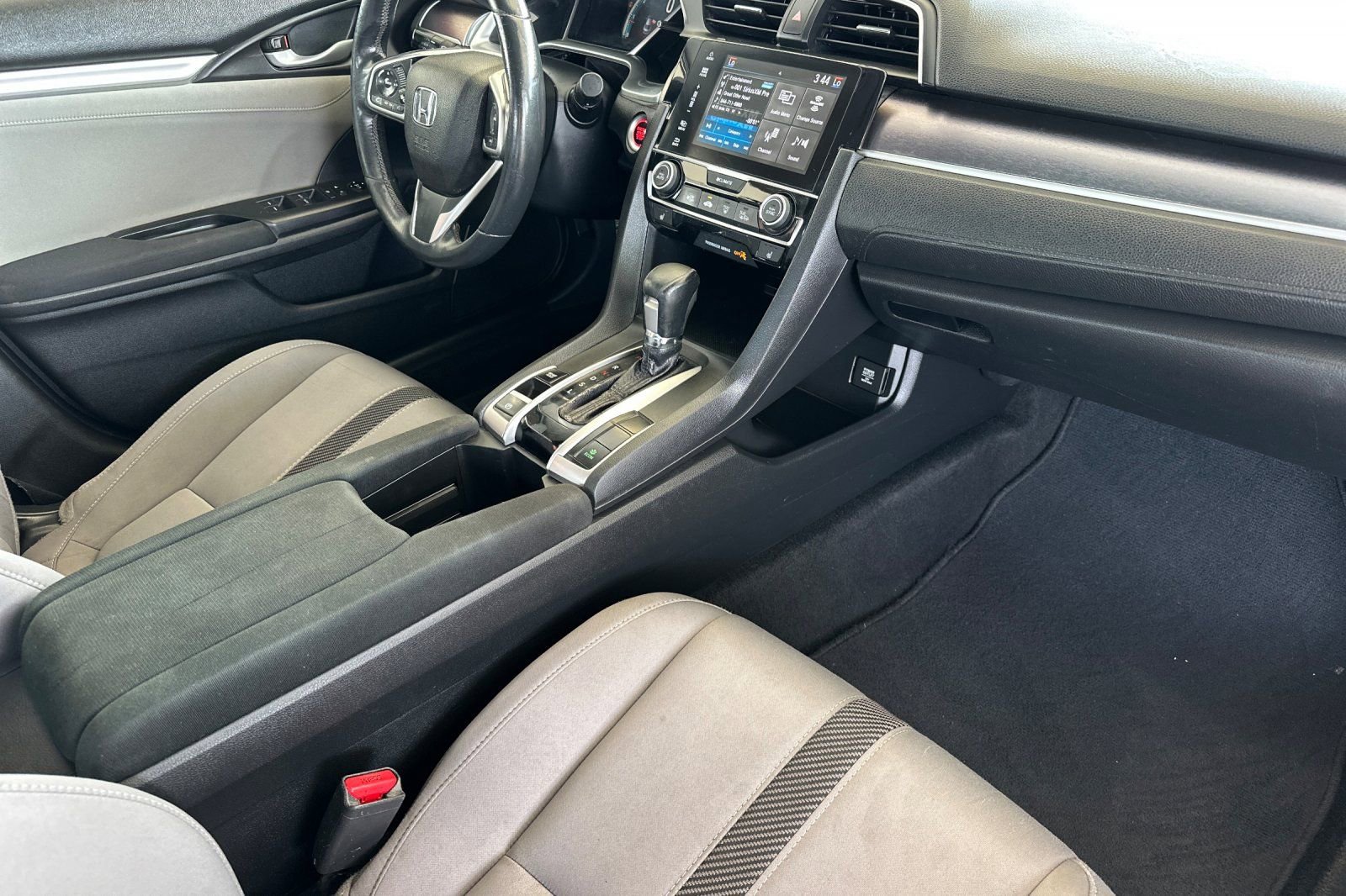 Used 2018 Honda Civic EX-T image 15