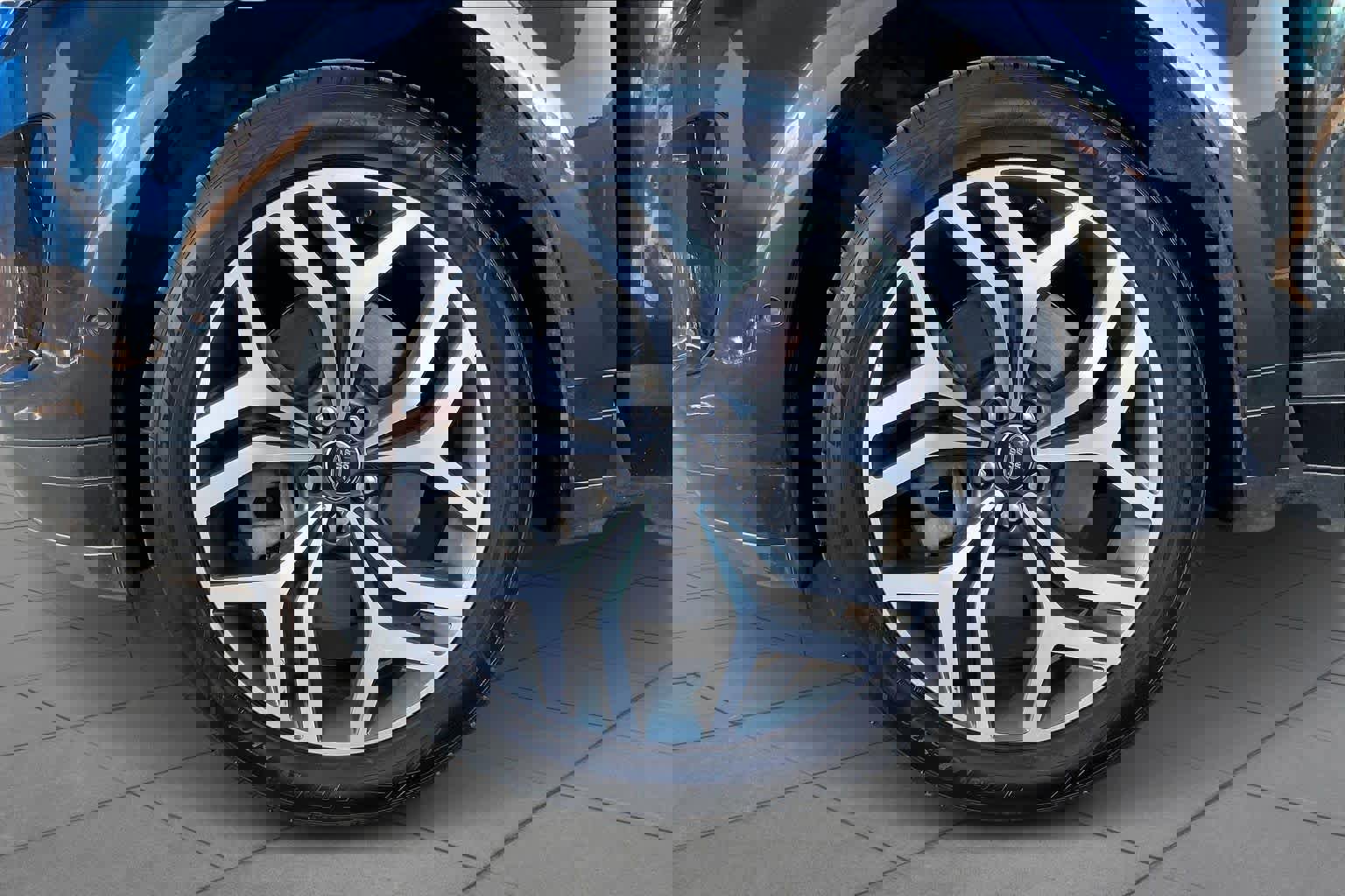 Used 2020 Land Rover Range Rover Evoque SE image 11