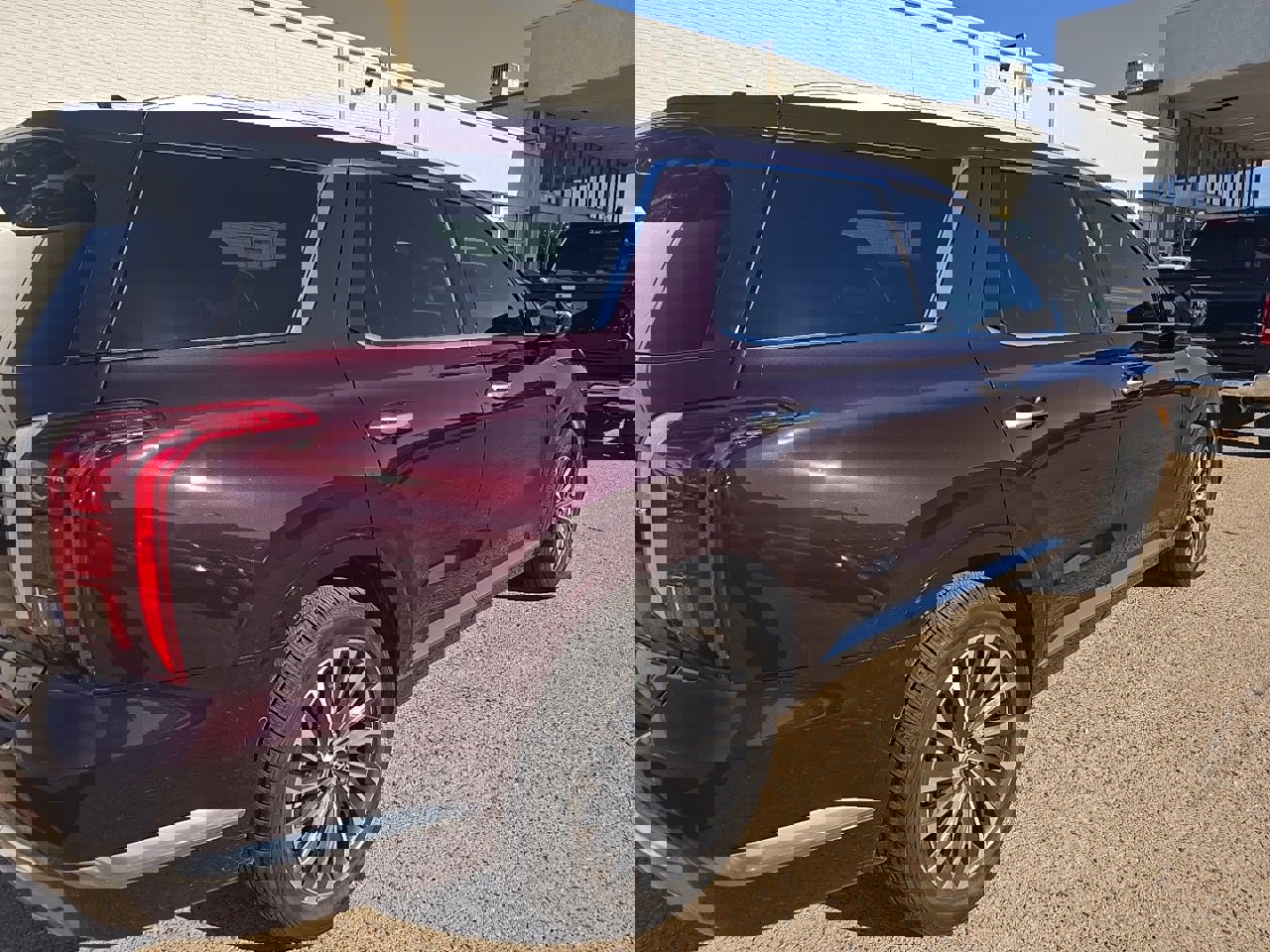 Used 2024 Hyundai Palisade Calligraphy image 4