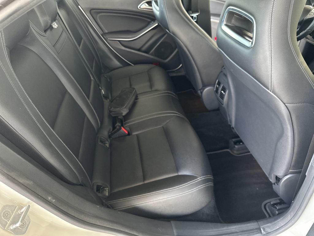 Used 2017 Mercedes-Benz CLA 250 image 31
