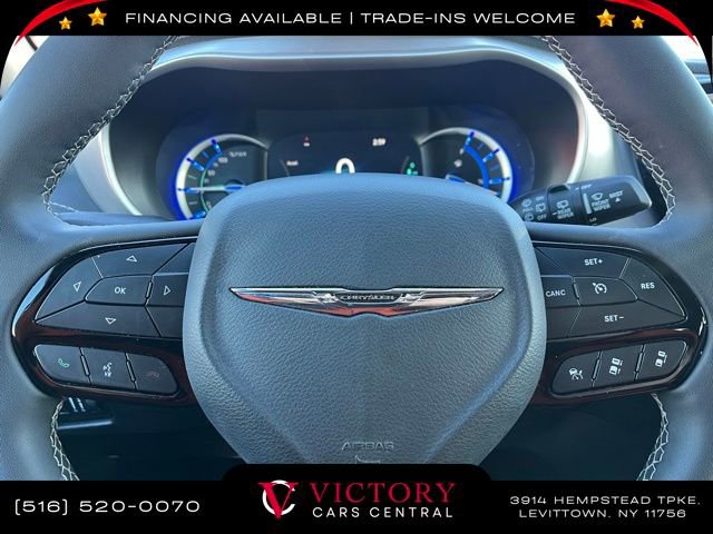 Used 2024 Chrysler Pacifica Select image 42
