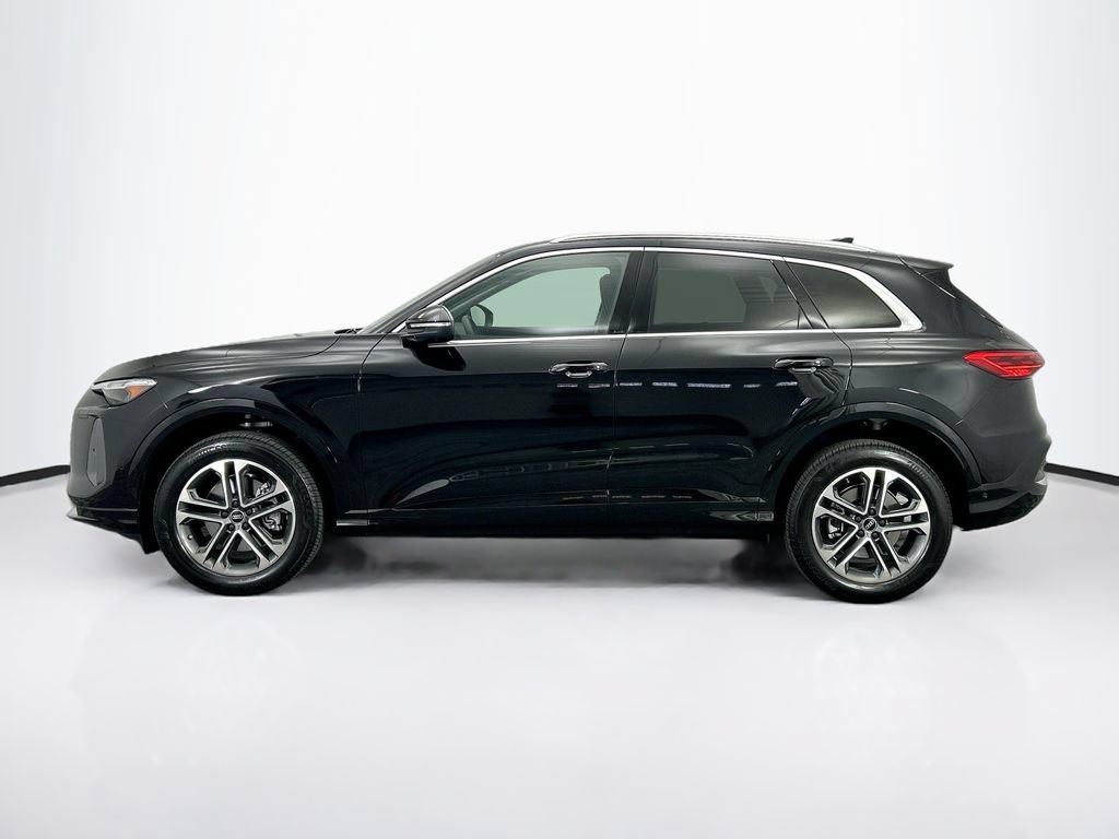 Used 2025 Audi Q5 Premium Plus w/ Premium Plus AWD/4WD image 9