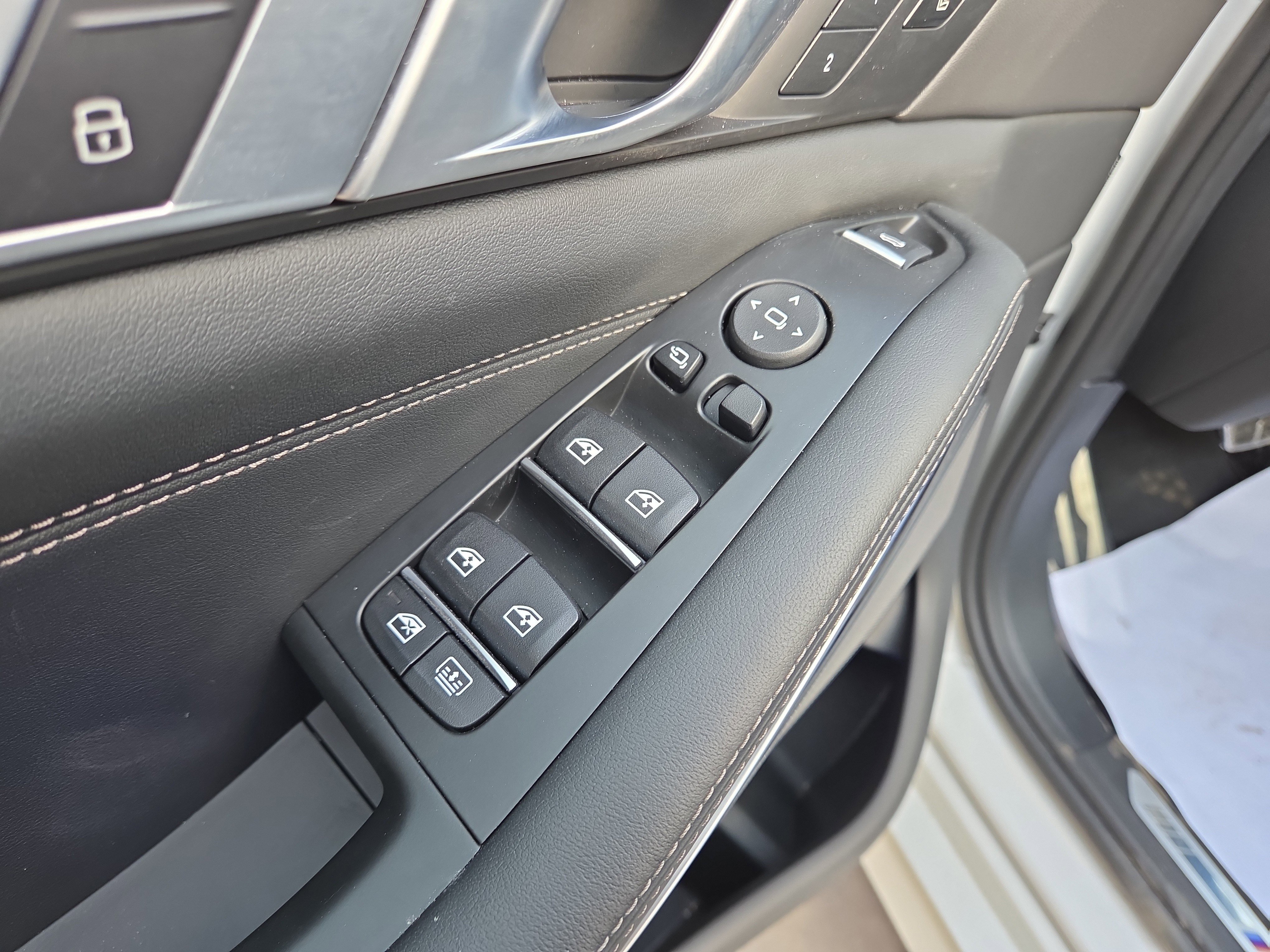 Used 2026 BMW X7 M60i image 17