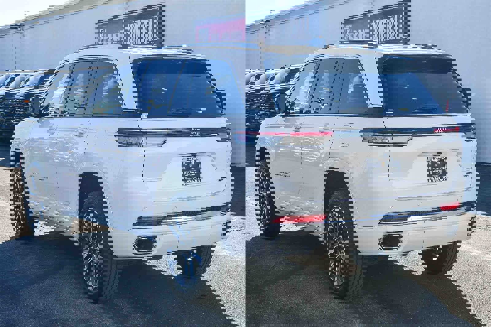 Used 2023 Jeep Grand Cherokee Overland w/ Adv Protech Group III image 6