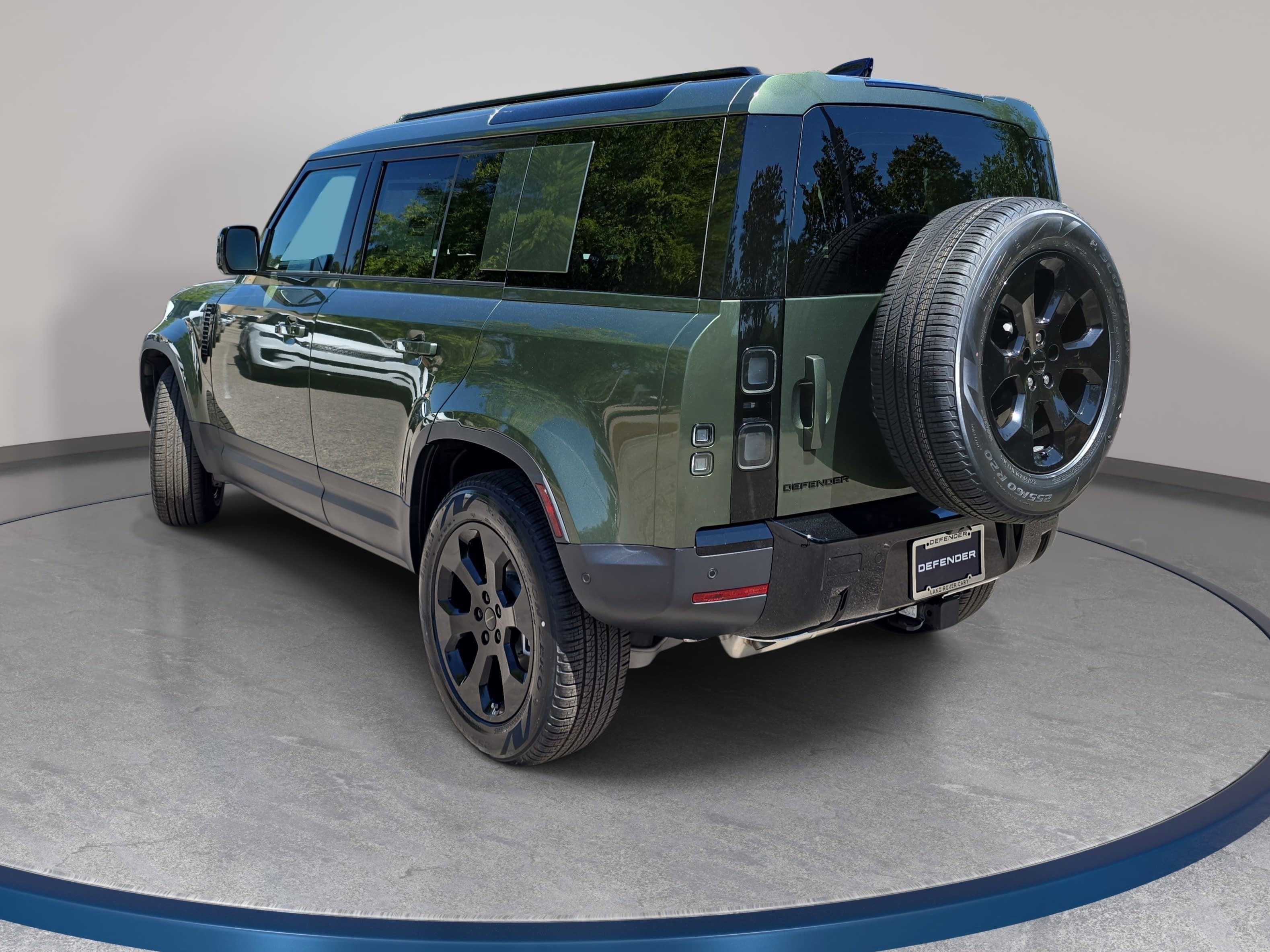 New 2026 Land Rover Defender 110 S AWD/4WD image 7