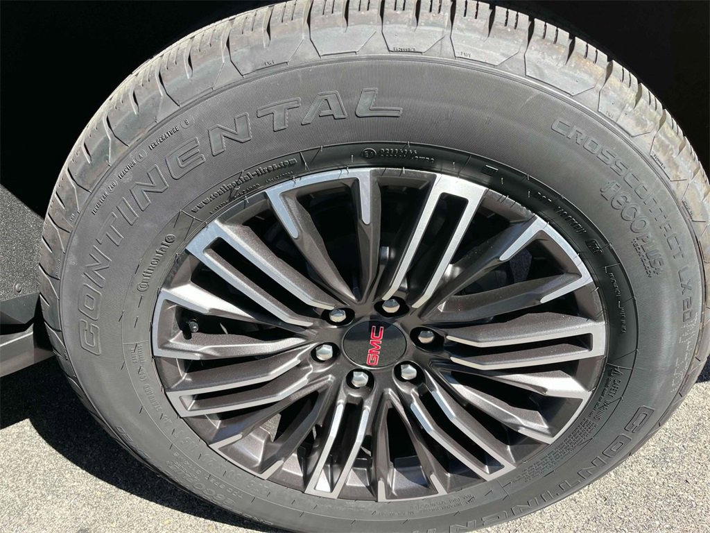 New 2025 GMC Yukon XL Elevation image 11