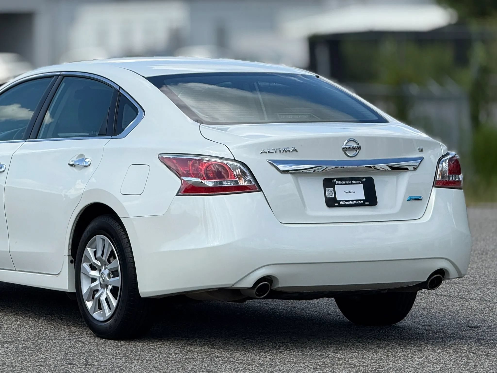Used 2014 Nissan Altima 2.5 S FWD image 16