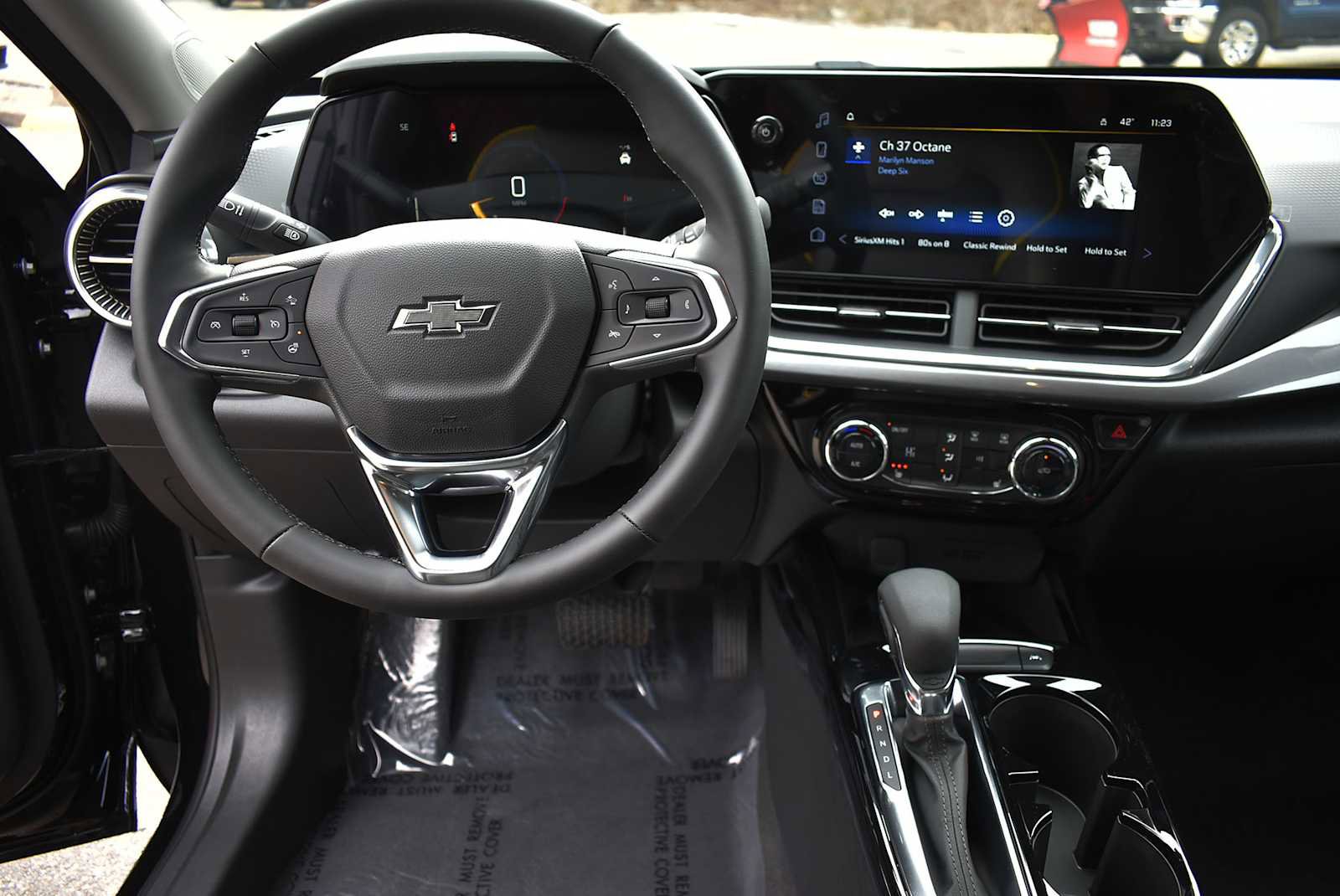 New 2026 Chevrolet Trax ACTIV w/ Sunroof Package image 14