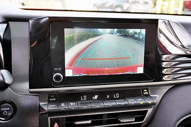 Used 2025 Toyota Camry LE w/ Convenience Package FWD image 26