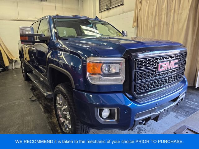 Used 2015 GMC Sierra 2500 Denali w/ Duramax Plus Package AWD/4WD image 4