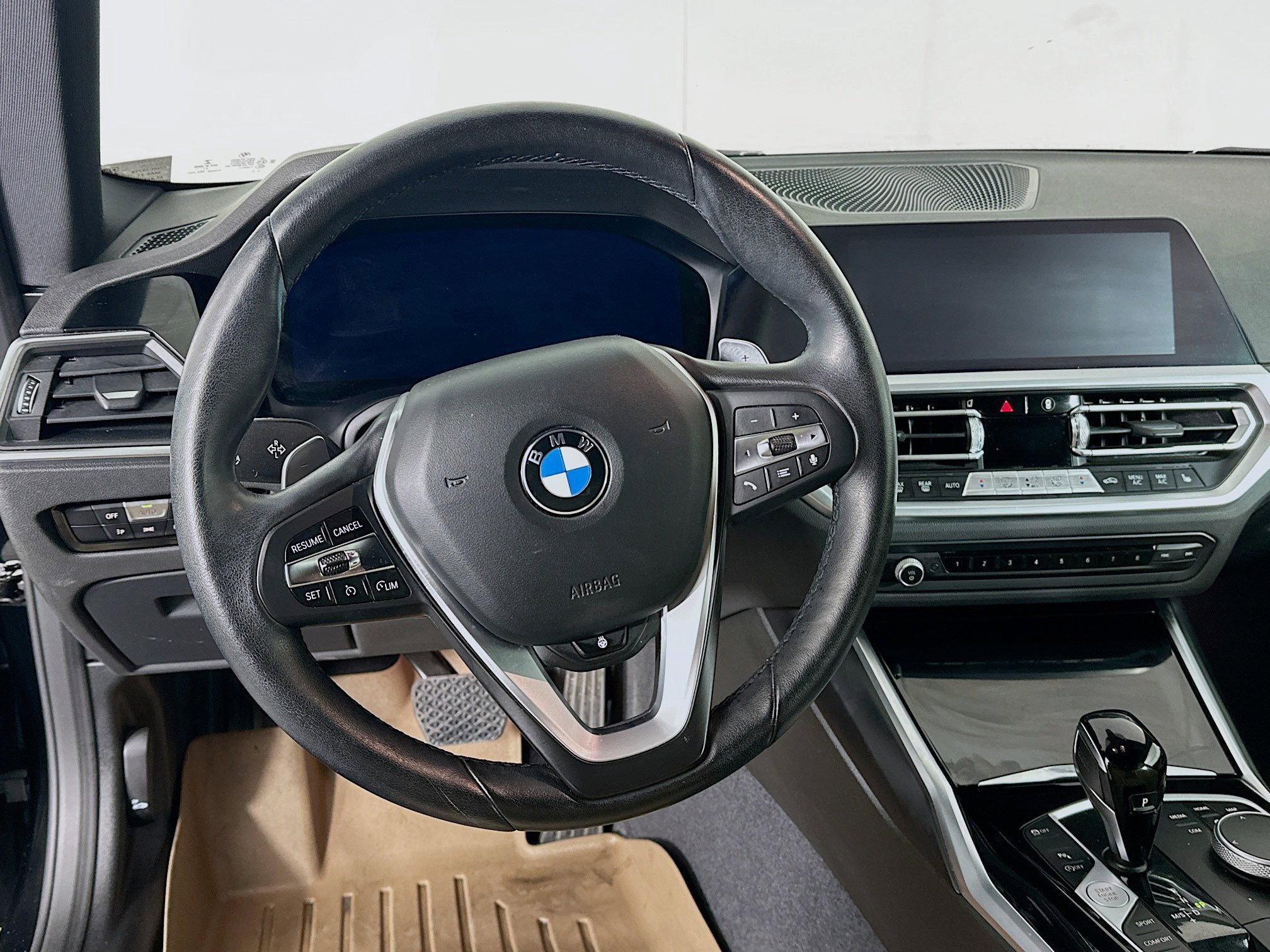 Used 2022 BMW 230i Coupe w/ Convenience Package RWD image 17