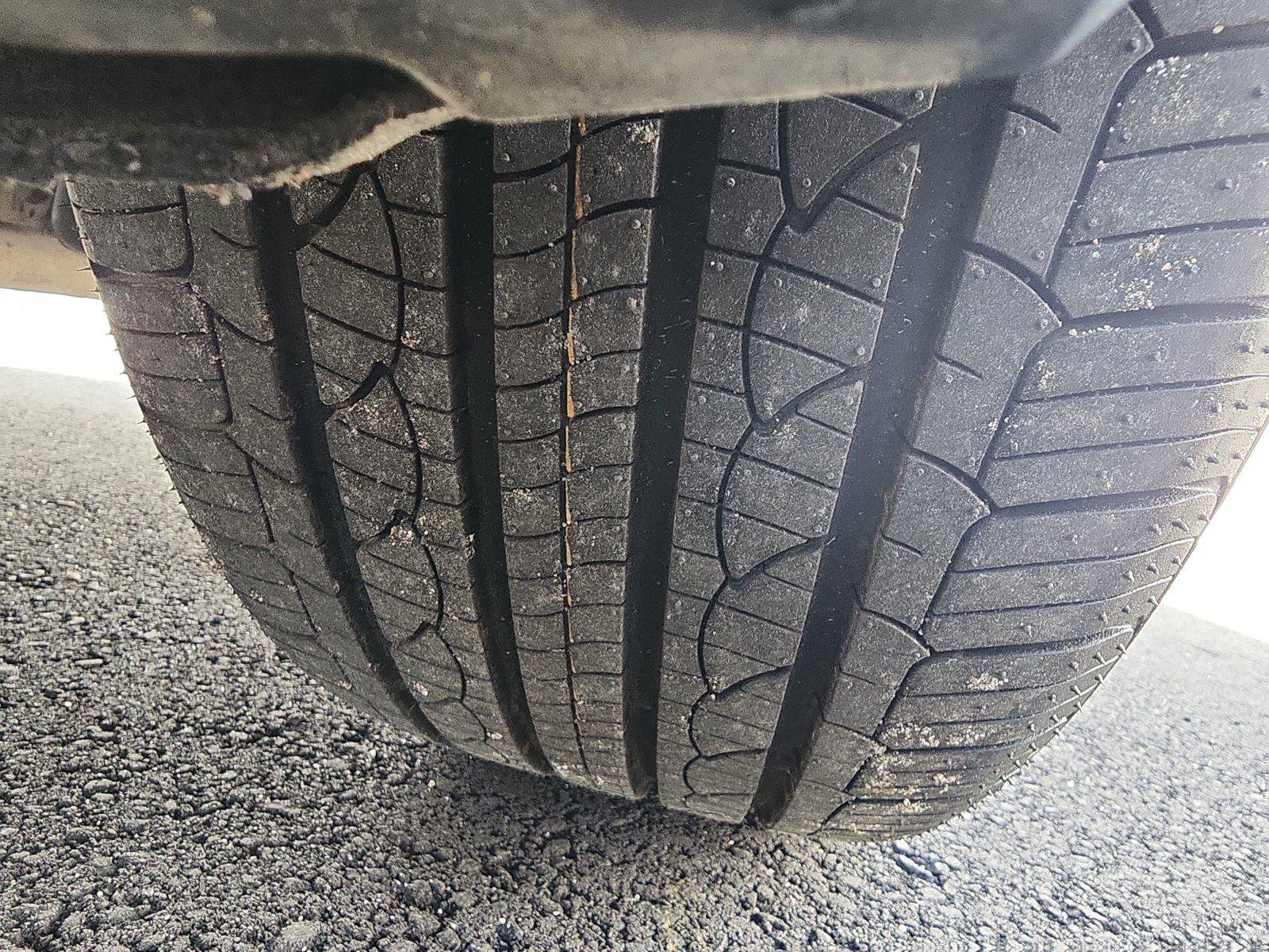 Used 2019 Chevrolet Camaro LT w/ Technology Package image 10