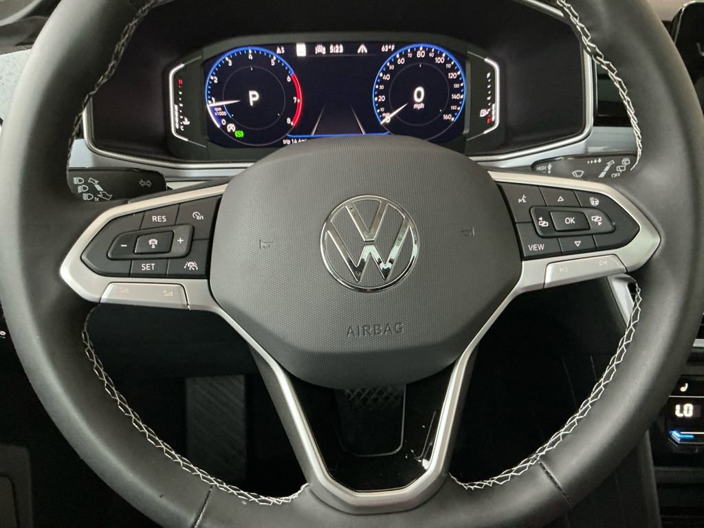 New 2025 Volkswagen Taos SEL image 19
