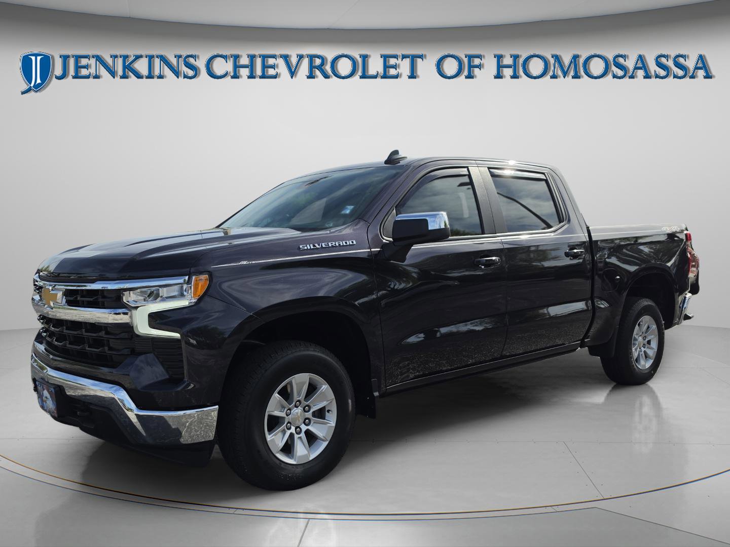 Used 2024 Chevrolet Silverado 1500 LT image 9