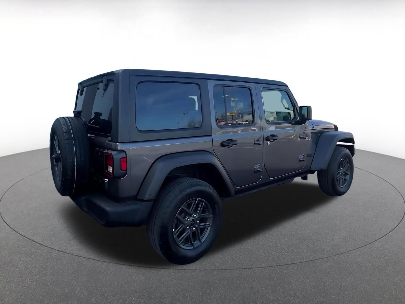 Used 2025 Jeep Wrangler Sport S image 14
