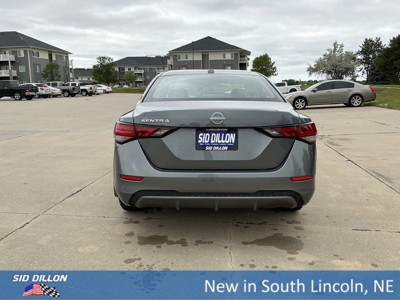 New 2025 Nissan Sentra SV w/ Trunk Package image 4