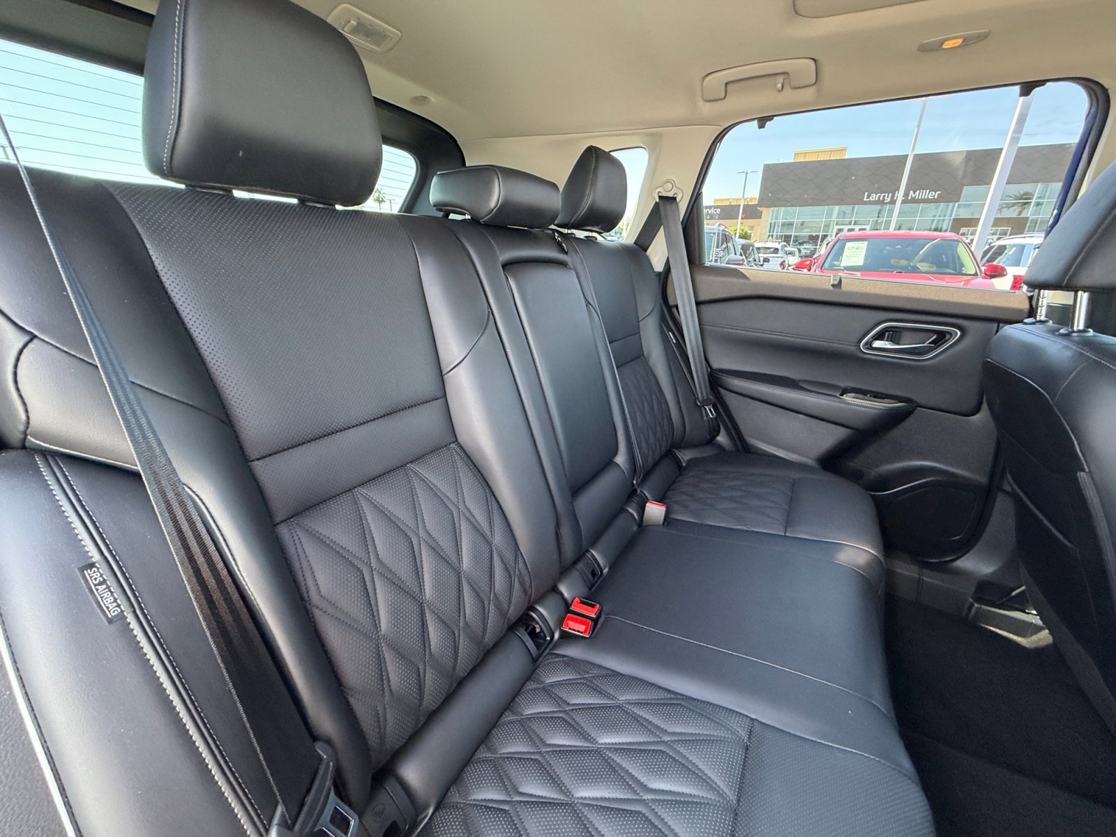 Used 2023 Nissan Rogue Platinum w/ Platinum Premium Package FWD image 18