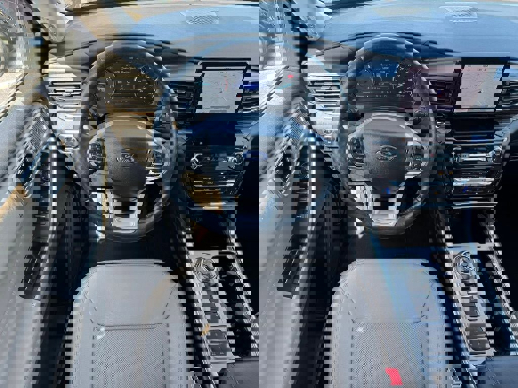 Certified 2024 Ford Explorer Limited image 13