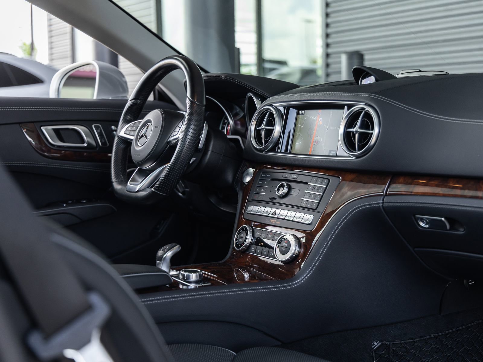 Used 2017 Mercedes-Benz SL 450 image 43