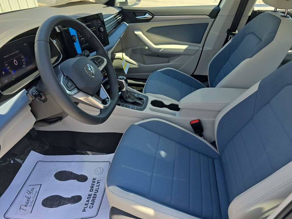 New 2026 Volkswagen Jetta SE FWD image 13