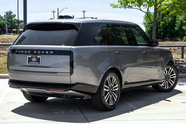New 2026 Land Rover Range Rover Long Wheelbase SE AWD/4WD image 11