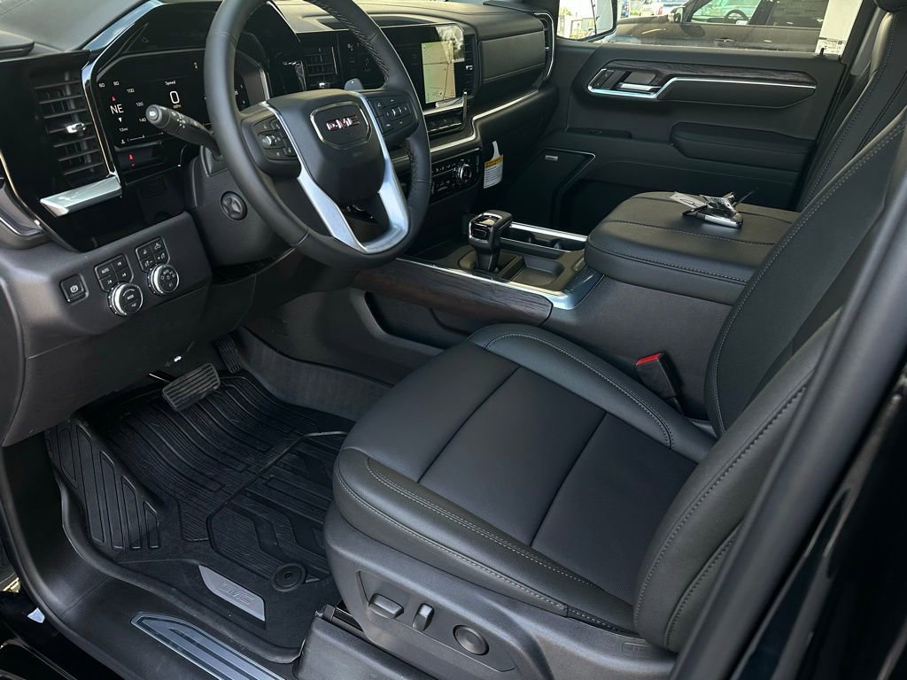 New 2026 GMC Sierra 1500 SLT image 9