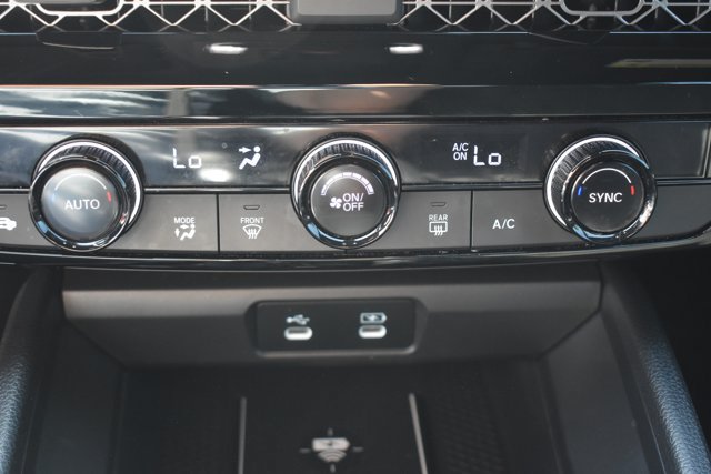 Used 2025 Honda Accord Sport image 27