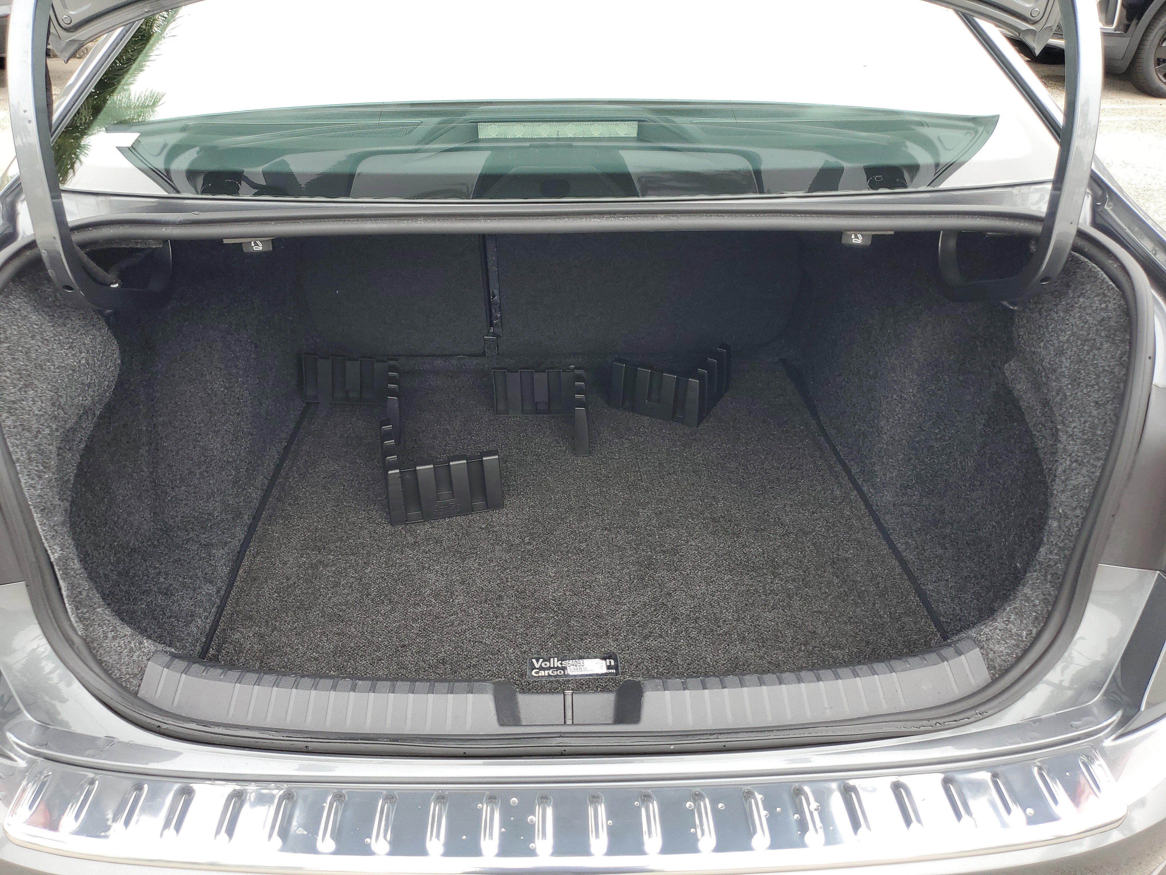 Used 2019 Volkswagen Jetta SEL image 12