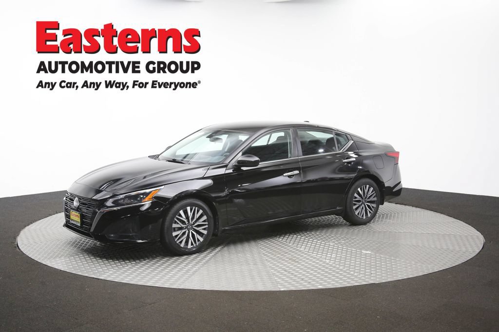 Used 2023 Nissan Altima 2.5 SV FWD image 56