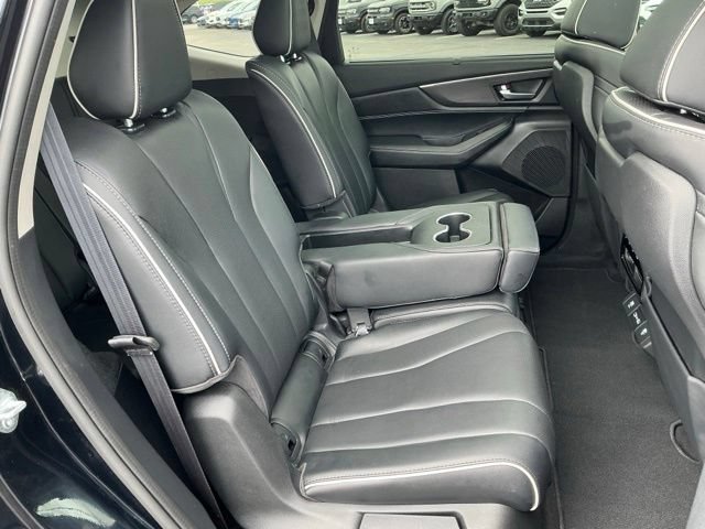 Used 2022 Acura MDX SH-AWD w/ Advance Package image 23