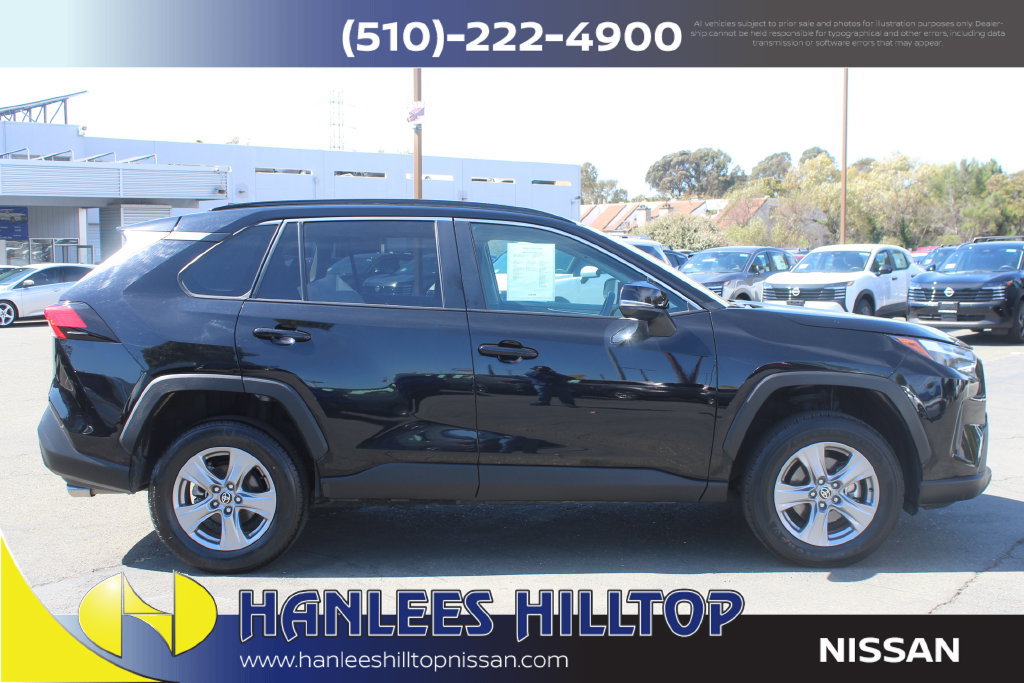 Used 2025 Toyota RAV4 XLE FWD image 6