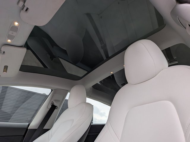 Used 2021 Tesla Model 3 Standard Range Plus image 27