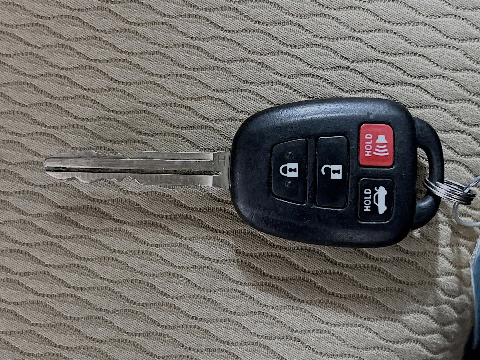 Used 2018 Toyota Corolla LE image 34