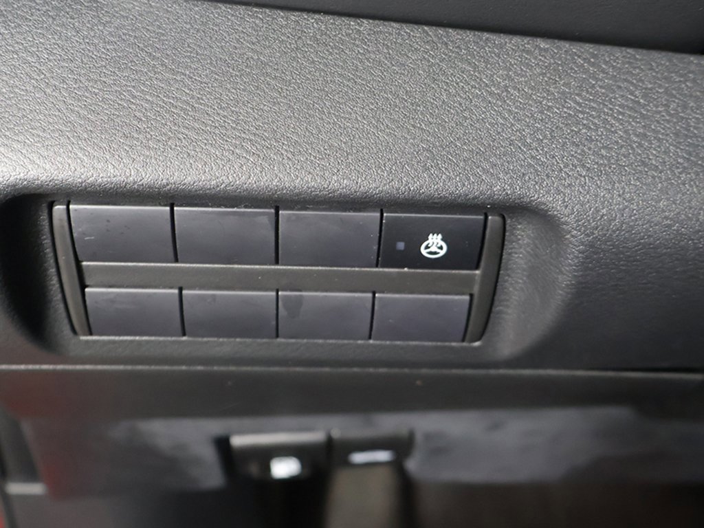 Used 2023 Nissan Kicks SR w/ SR Premium Package image 33