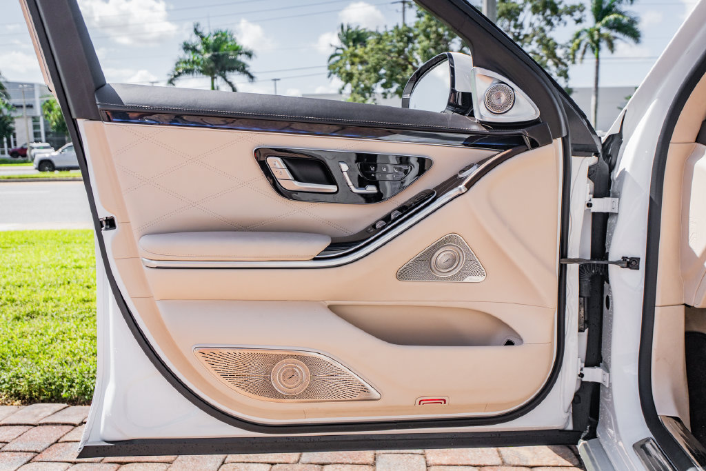 Used 2024 Mercedes-Benz Maybach S 680 4MATIC image 18