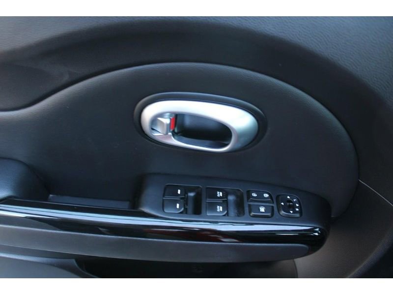 Used 2016 Kia Soul ! w/ Premium Package image 18