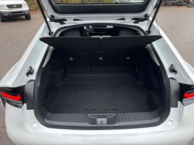 Used 2026 Toyota Prius LE image 12
