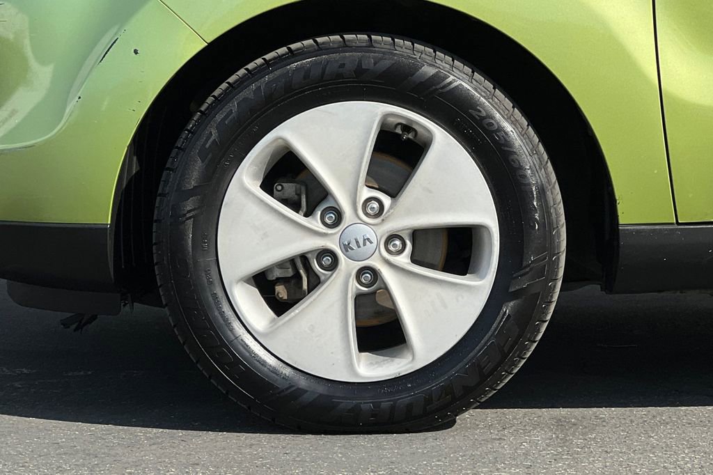 Used 2016 Kia Soul Base image 29