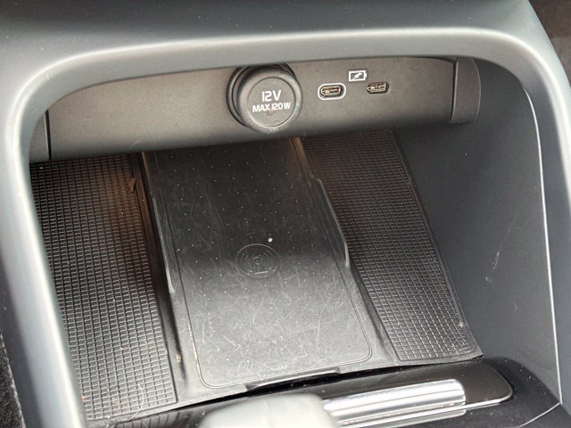 Certified 2023 Volvo C40 Recharge Core AWD/4WD image 28