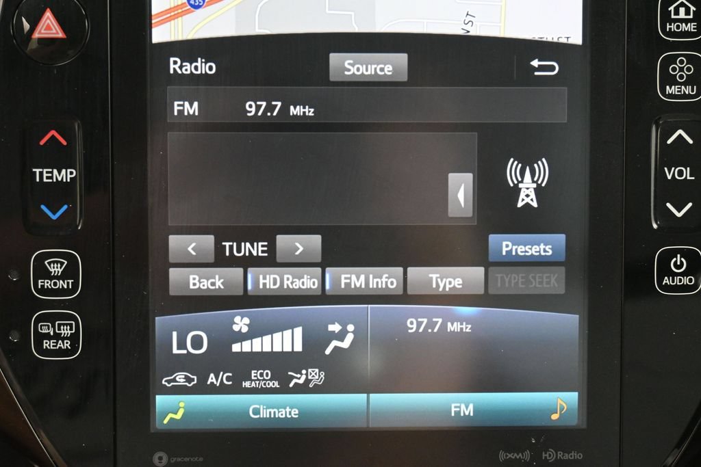 Certified 2018 Toyota Prius Four w/ Advanced Technology Package FWD image 19