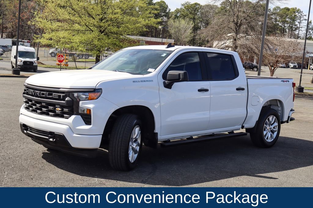 Used 2024 Chevrolet Silverado 1500 Custom image 3