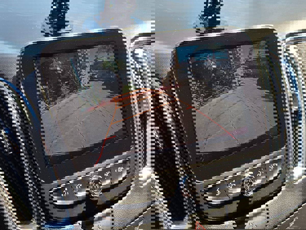 Used 2016 Chevrolet Malibu LT w/ Driver Confidence Package image 34