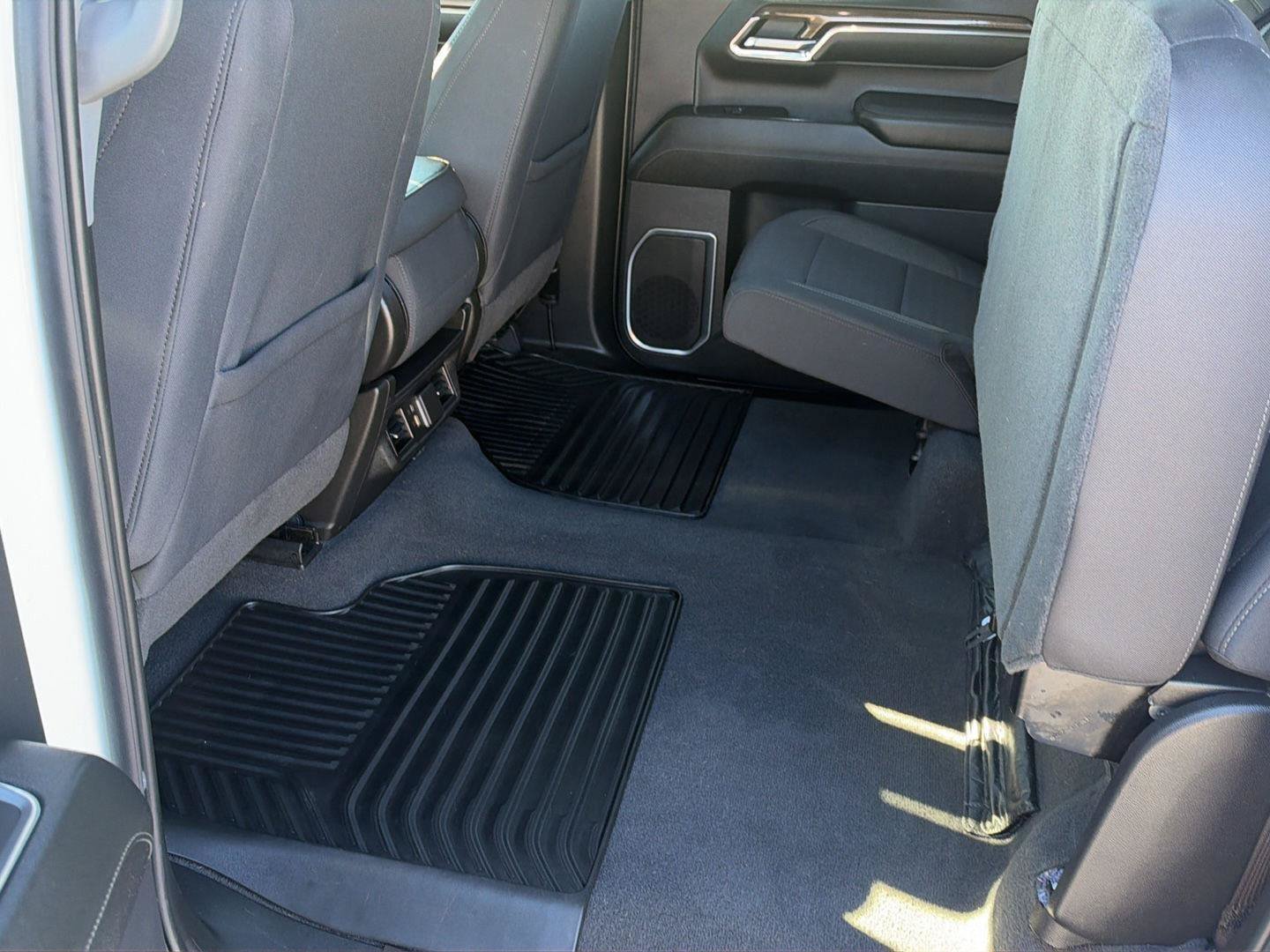 Used 2024 Chevrolet Silverado 1500 LT AWD/4WD image 35