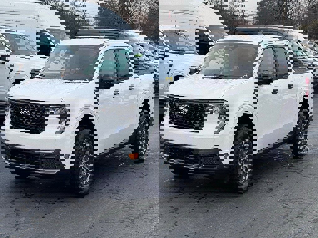 New 2025 Ford Maverick XLT w/ XLT Luxury Package image 2