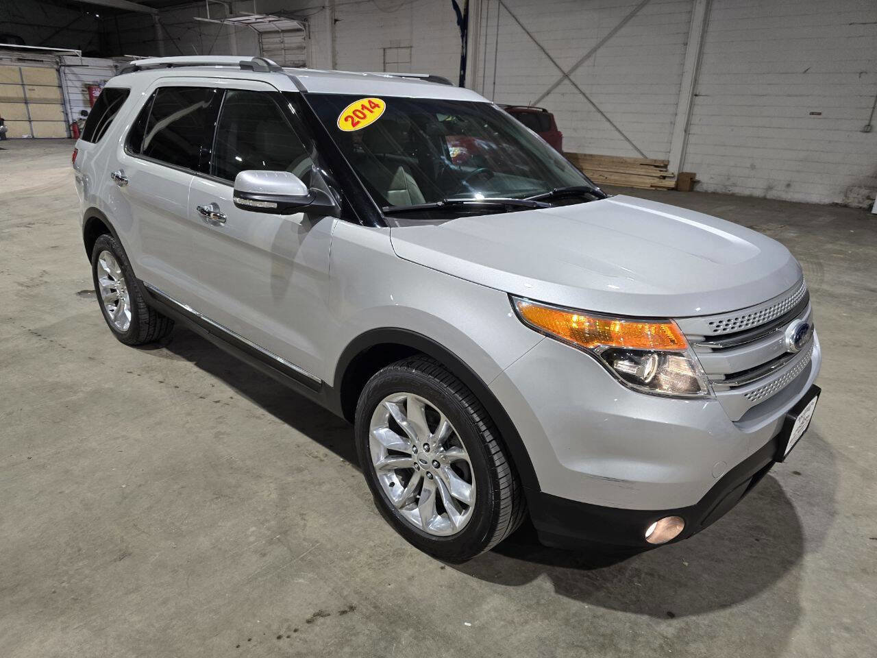 Used 2014 Ford Explorer Limited w/ Equipment Group 301A image 24